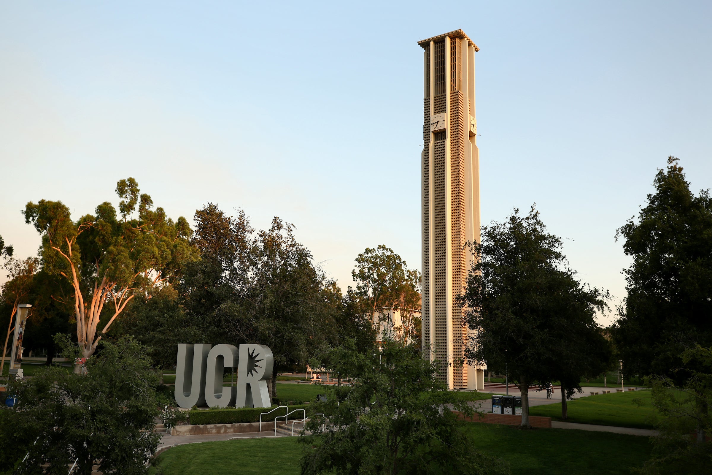 Campus - Bell Tower and UCR Sign